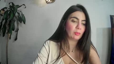 Snapshot of silviecollins chatting on March 11, 1:16 am Silvie online show from March 11, 1:16 am