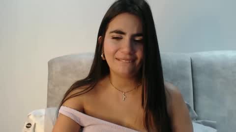 Snapshot of silviecollins chatting on September 22, 12:37 am Silvie online show from September 22, 12:37 am