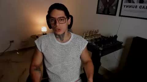 Simon Cortes online show from August 6, 11:30 am
