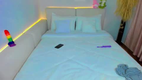 simone_03 online show from October 25, 1:50 am