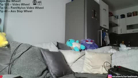 Simsi online show from November 14, 1:02 pm