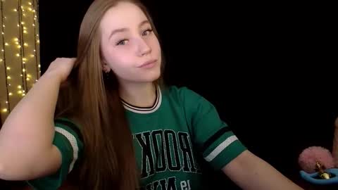 Sindi online show from December 2, 2:26 pm