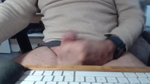 SingleMaleCA online show from February 11, 12:49 am