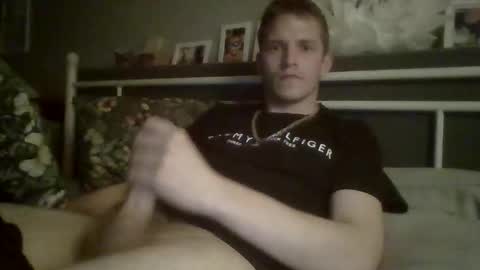 Snapshot of sinnlos14 chatting on October 19, 3:33 am sinnlos14 online show from October 19, 3:33 am
