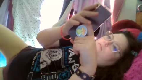 Siofra online show from April 8, 3:04 pm