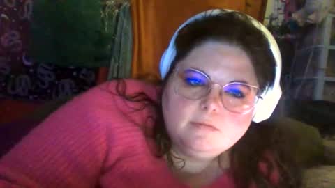 Siofra online show from March 8, 5:39 pm