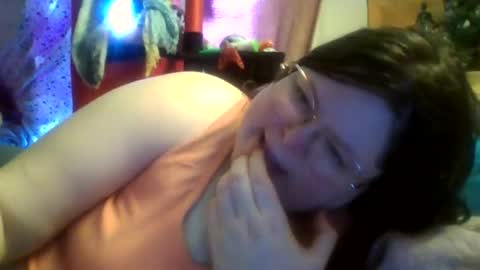 Siofra online show from February 2, 8:38 pm