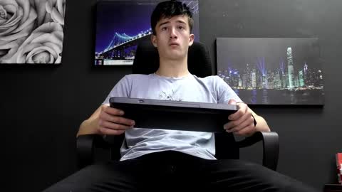 SirReedy online show from December 15, 10:00 am