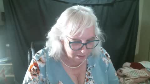 Sissy Diane online show from September 12, 11:40 pm