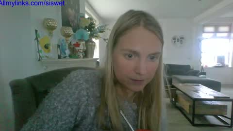 Elise online show from November 24, 10:58 am