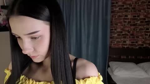 Lilly online show from March 12, 12:09 pm