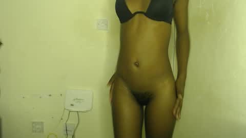 sizzly_ass online show from April 8, 11:35 am