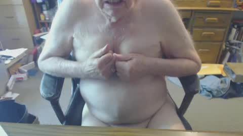 Snapshot of sjbottomboi chatting on September 16, 6:11 pm sjbottomboi online show from September 16, 6:11 pm