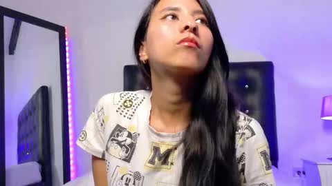 skinny_hottie18 online show from September 30, 2:38 pm