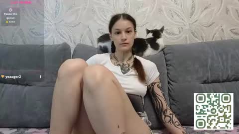 Skinny littledevil online show from July 23, 2:09 am