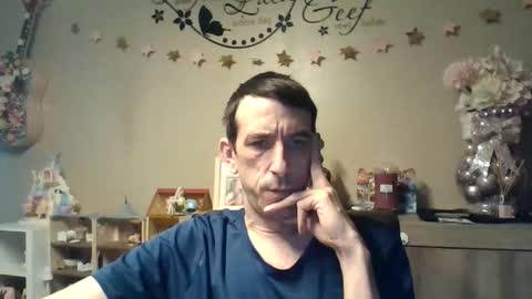 SkinnyBigCock2 online show from January 15, 8:23 am