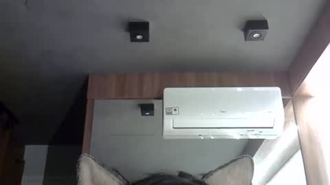 skinnykittencam online show from October 25, 3:40 am