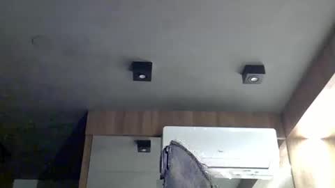 skinnykittencam online show from November 27, 2:08 am