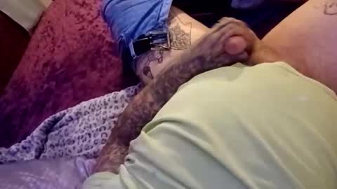 Skinz038 online show from January 16, 11:47 pm