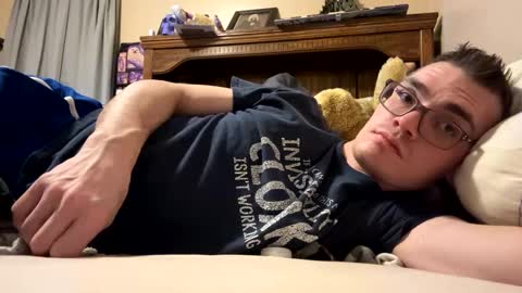 skippy0261 online show from December 3, 11:29 pm