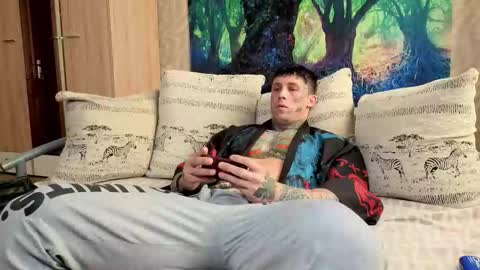 skirlingod online show from September 29, 6:34 am