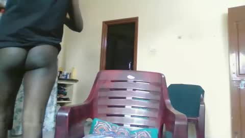 Indianslut1431 online show from March 24, 4:51 am