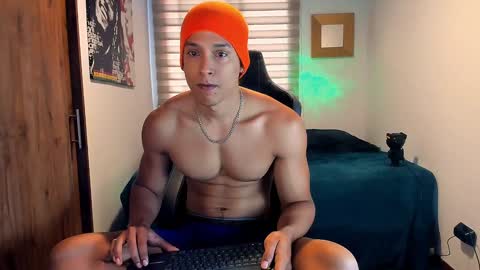 Snapshot of skull_prospect chatting on January 25, 1:30 pm Liam Vokov online show from January 25, 1:30 pm