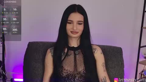 Eliza online show from June 10, 11:14 pm