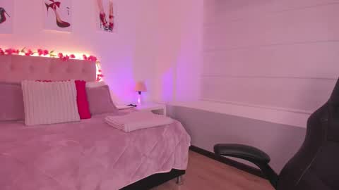 Hanna  online show from October 10, 3:23 am