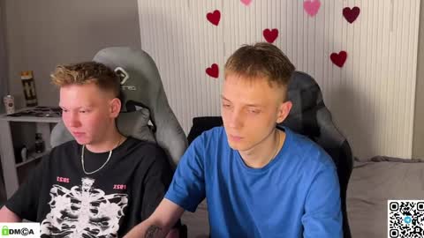 sky_hunter online show from March 22, 3:49 pm