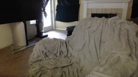 SKYLE   online show from December 16, 8:15 pm