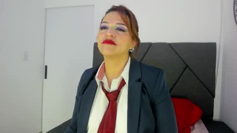 skylar__desire online show from October 27, 12:05 pm