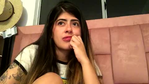 Skyler online show from February 7, 2:25 am