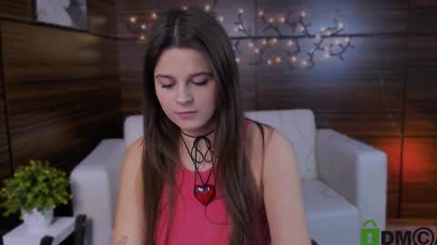 Skyler online show from January 24, 8:43 pm