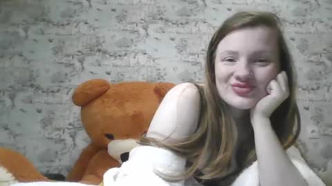 Skyler online show from March 1, 5:27 pm