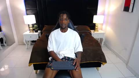 SKYLERBIGXXX online show from July 17, 4:25 am