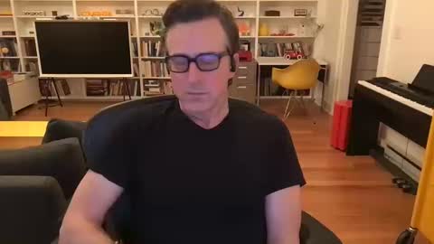 Skyline3371 online show from October 14, 5:21 am