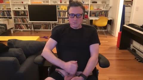 Skyline3371 online show from February 19, 5:38 am