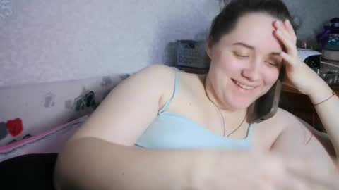 skyressie333 online show from February 20, 4:58 pm