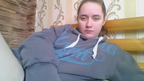 skyressie333 online show from January 19, 8:57 am