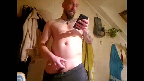 slavic_b online show from December 5, 3:31 am