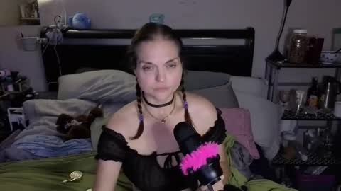 slayterkitty online show from November 14, 3:20 am