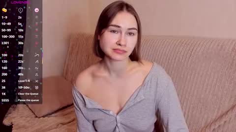 Alice online show from December 5, 6:27 pm