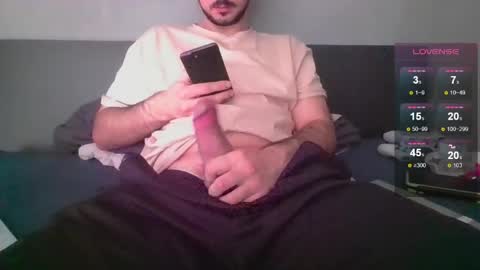 sleepless19 online show from April 8, 12:08 pm