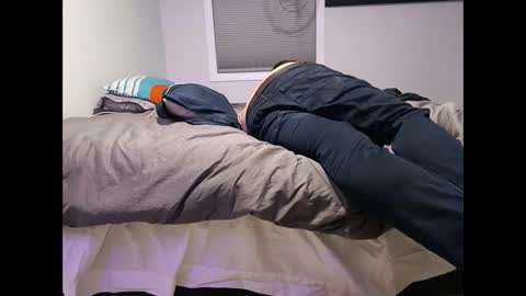 sleepwithyou online show from February 28, 6:10 am