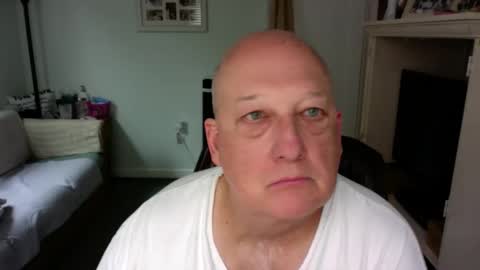 slick50000 online show from April 29, 7:19 pm