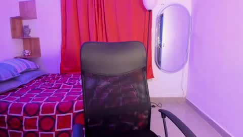 slim_master12 online show from February 8, 1:22 am