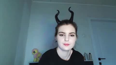 sloomonata online show from November 2, 4:12 am