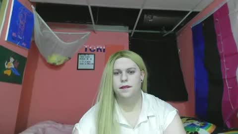 Snapshot of sluttytorismith chatting on February 5, 4:37 am Tori Smith online show from February 5, 4:37 am