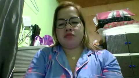 Lovewella online show from May 10, 4:24 pm